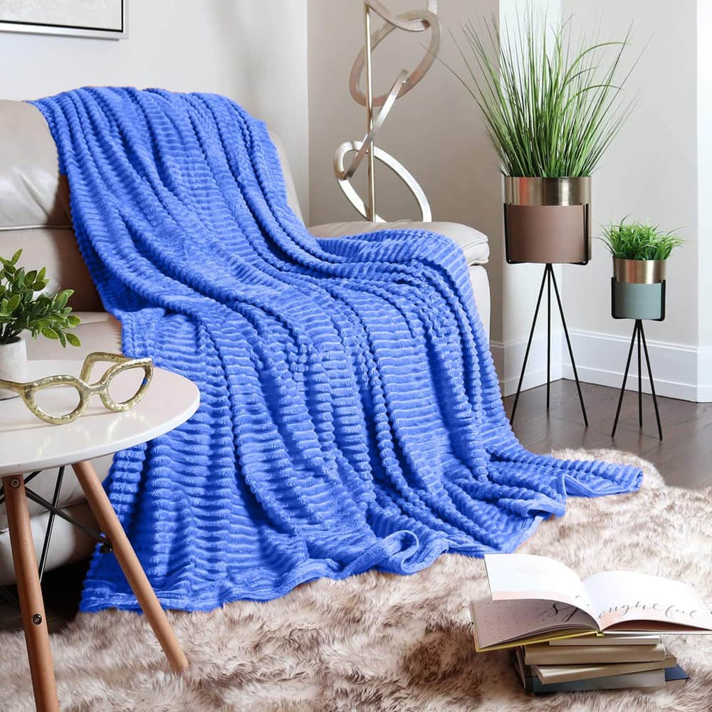 Throw Blanket, Pierre donna pumping Blanket (Blue) - Dealz Souq
