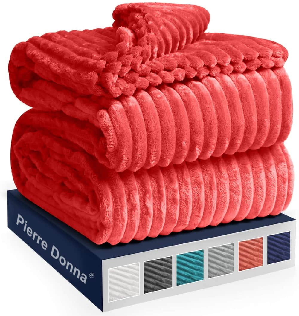 Throw Blanket, Pierre donna pumping Blanket (Red) - Dealz Souq